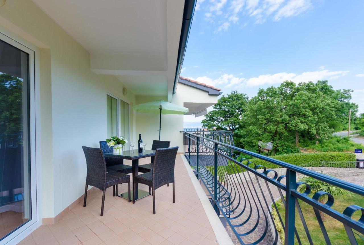 Apartments Marijana Ičići Exteriér fotografie
